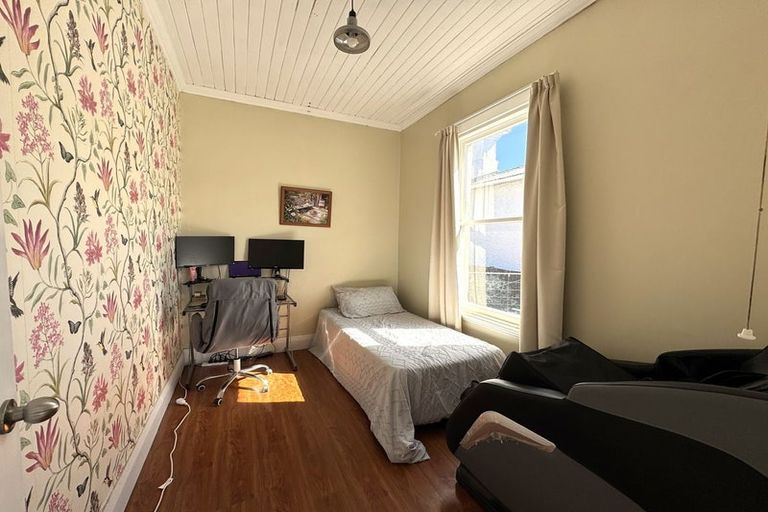 Photo of property in 44 Lanark Street, Balclutha, 9230