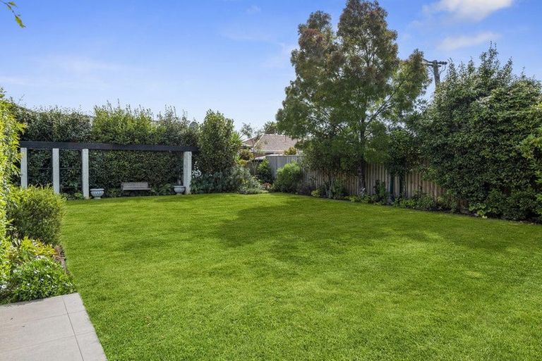 Photo of property in 10a Plynlimon Road, Fendalton, Christchurch, 8052