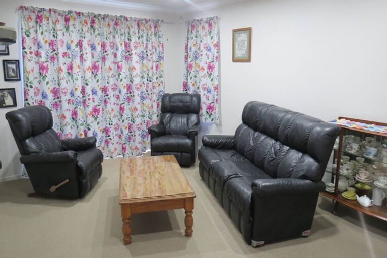 Photo of property in 96a Onerahi Road, Onerahi, Whangarei, 0110