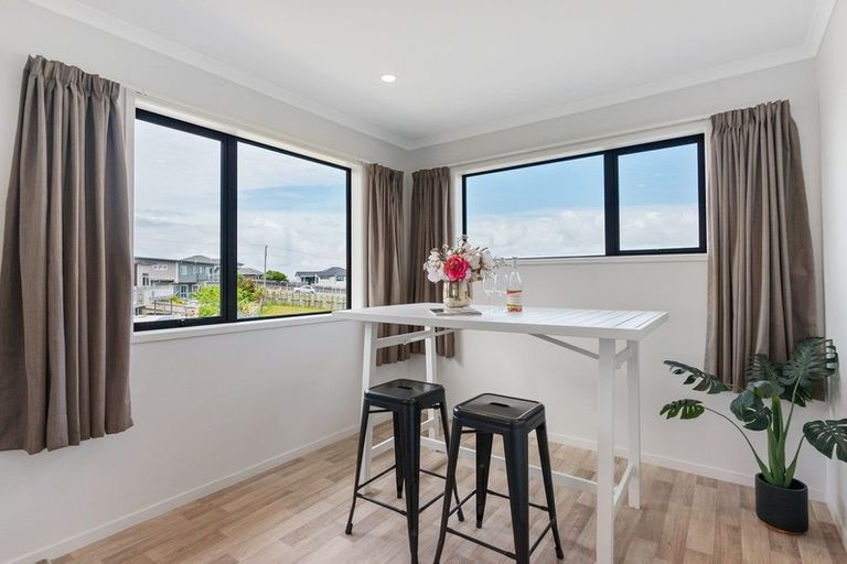 Photo of property in 76 Maire Road, Orewa, 0931