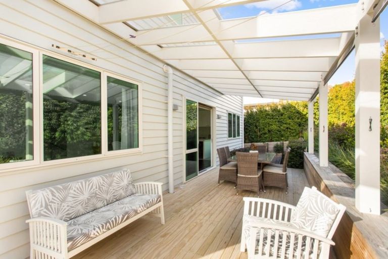 Photo of property in 57 Admirals Court Drive, Greenhithe, Auckland, 0632