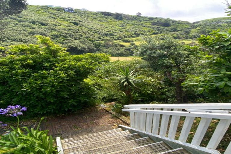 Photo of property in 145a Houghton Bay Road, Houghton Bay, Wellington, 6023