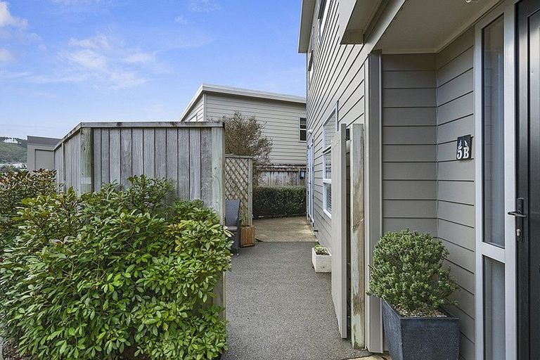 Photo of property in 5b Ryan Grove, Tawa, Wellington, 5028