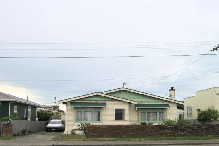 Photo of property in 73 Meeanee Quay, Westshore, Napier, 4110