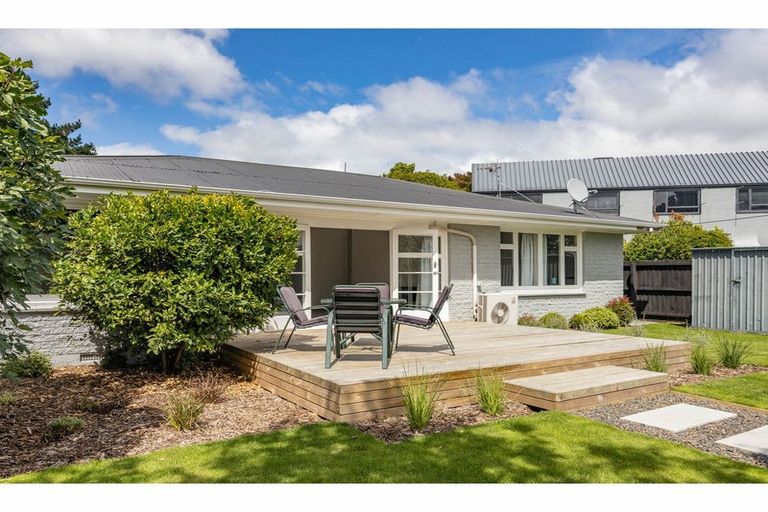 Photo of property in 1/65 Middlepark Road, Sockburn, Christchurch, 8042