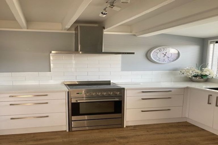 Photo of property in 44 Rotten Row, Waikuku Beach, 7473