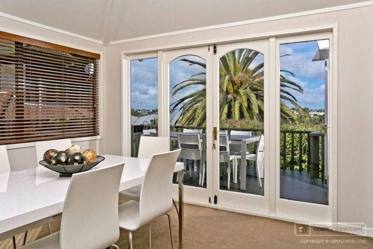 Photo of property in 1/19 Beach Road, Castor Bay, Auckland, 0620