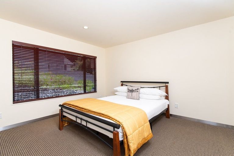Photo of property in 145 Milton Road, Bluff Hill, Napier, 4110