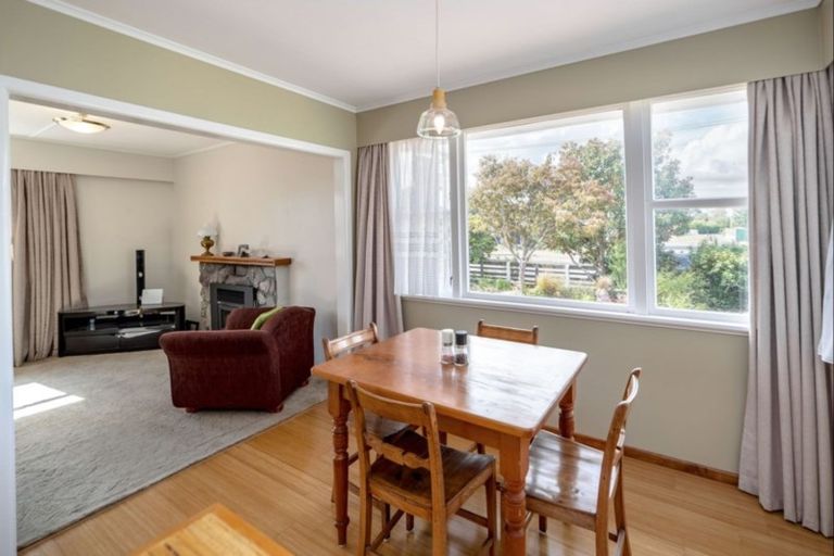 Photo of property in 33 Fergusson Street, Solway, Masterton, 5810