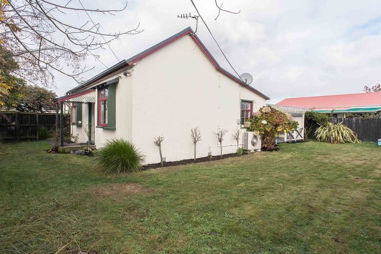 Photo of property in 1/184 Hastings Street, Waltham, Christchurch, 8023