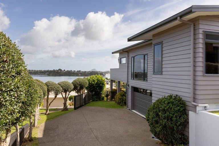 Photo of property in 36 Downing Place, Welcome Bay, Tauranga, 3112