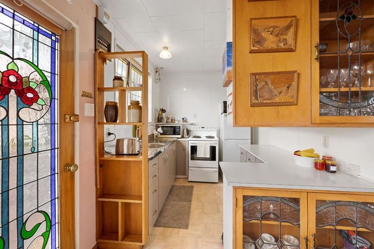 Photo of property in 341 Devon Street West, New Plymouth, 4310