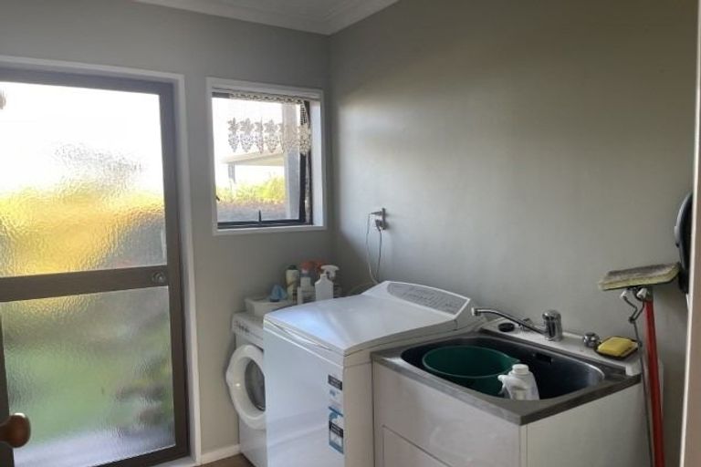 Photo of property in 1/206 Devonport Road, Tauranga, 3110