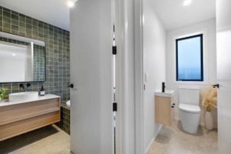 Photo of property in 52 Spur Ridge Rise, Jacks Point, 9371