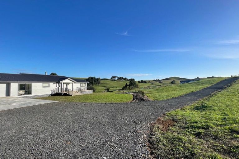 Photo of property in 64 Ruapuke Road, Raglan, 3296