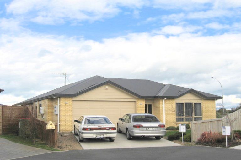Photo of property in 8 Kingsbury Court, Rototuna North, Hamilton, 3210