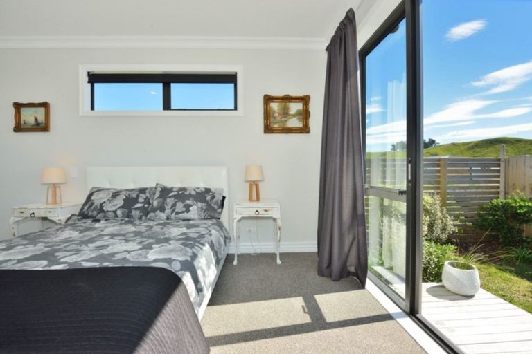 Photo of property in 28 Hamilton Drive, Wainui, Gisborne, 4010