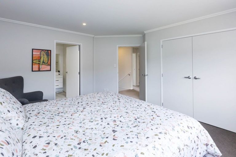 Photo of property in 11 Ashington Road, Silverstream, Upper Hutt, 5019