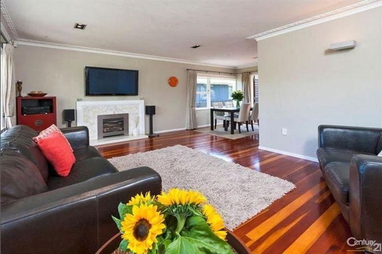 Photo of property in 7 Angelo Avenue, Howick, Auckland, 2014