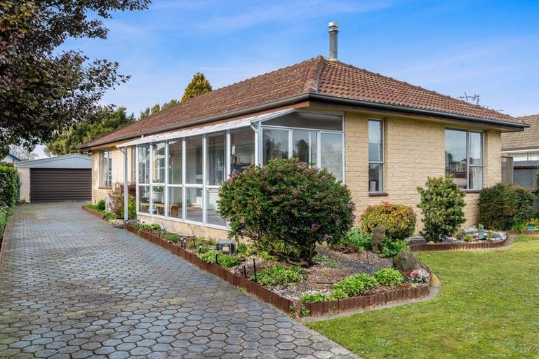 Photo of property in 5 Mckellar Place, Hornby, Christchurch, 8042