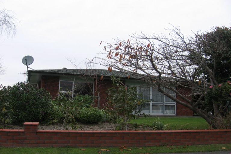 Photo of property in 120 Benmore Avenue, Cloverlea, Palmerston North, 4412