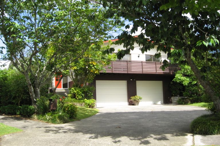 Photo of property in 8 Revell Court, Pukekohe, 2120