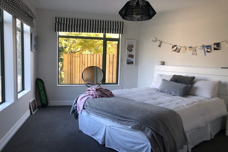 Photo of property in 134 Wadestown Road, Wadestown, Wellington, 6012