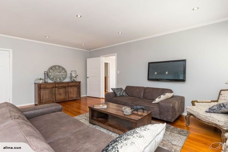 Photo of property in 20 Esmonde Road, Takapuna, Auckland, 0622