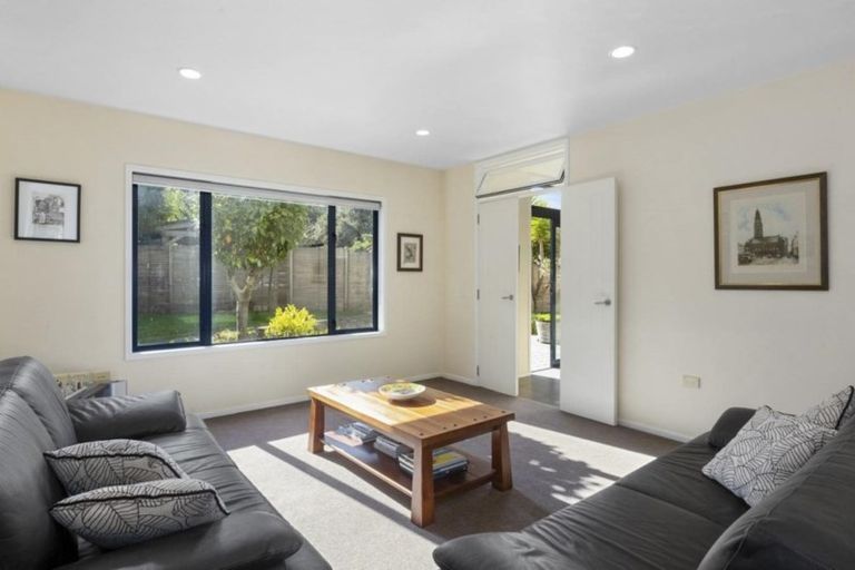 Photo of property in 20a Motu Street, Saint Clair, Dunedin, 9012