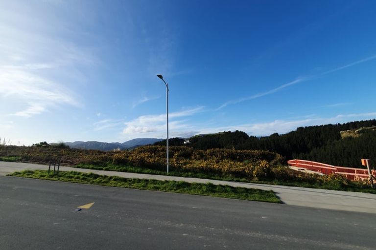 Photo of property in 6 Camber Drive, Whitby, Porirua, 5024