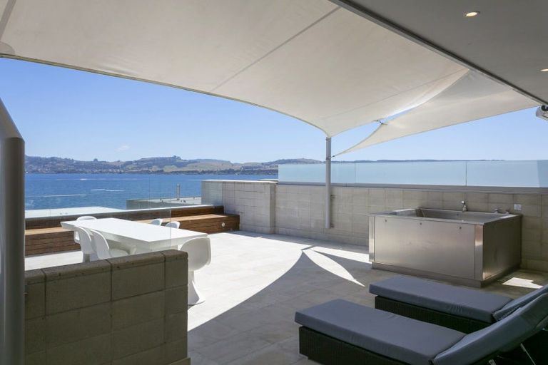 Photo of property in 20/225 Lake Terrace, Waipahihi, Taupo, 3330