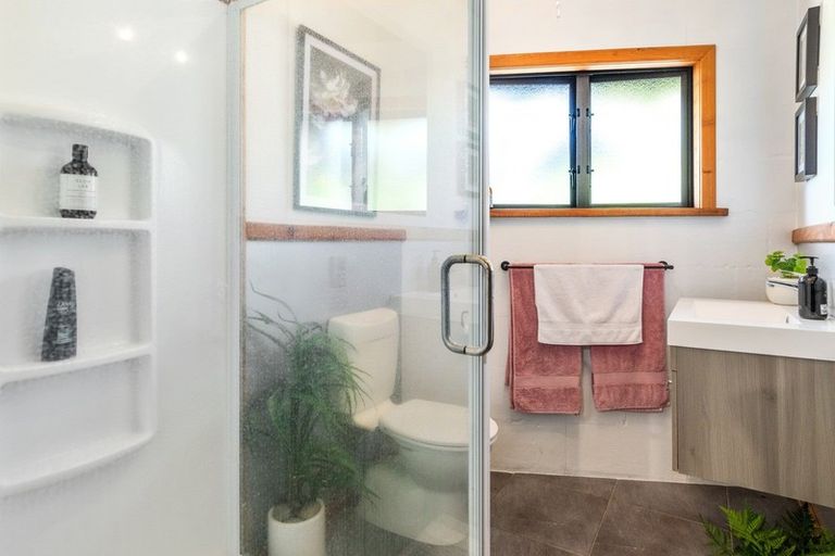 Photo of property in 33 Owen Place, Omokoroa, 3114