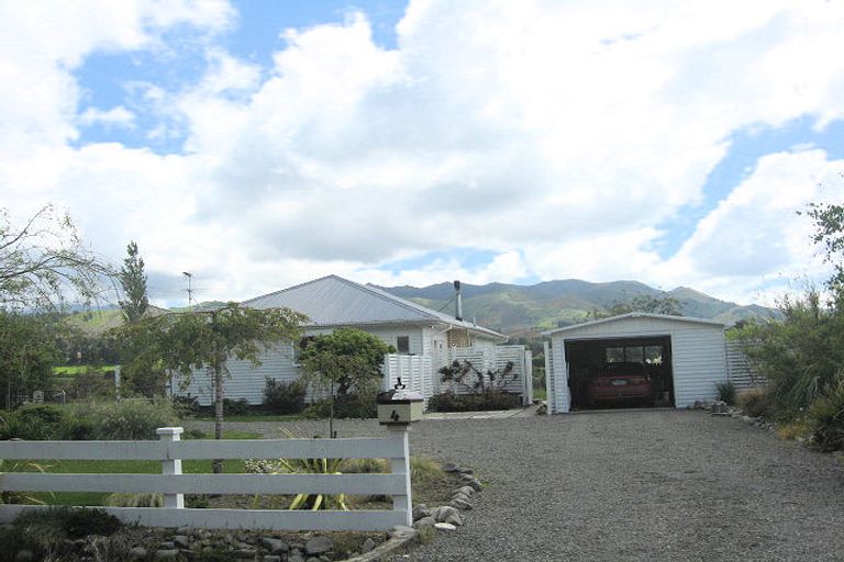 Photo of property in 4 Queen Street, Oxford, 7430