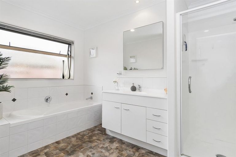 Photo of property in 30 Gibson Place, Papamoa Beach, Papamoa, 3118