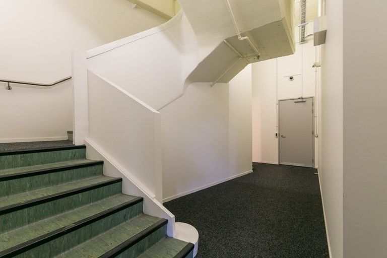 Photo of property in Stadium Garden Flats, 314/107 Thorndon Quay, Pipitea, Wellington, 6011