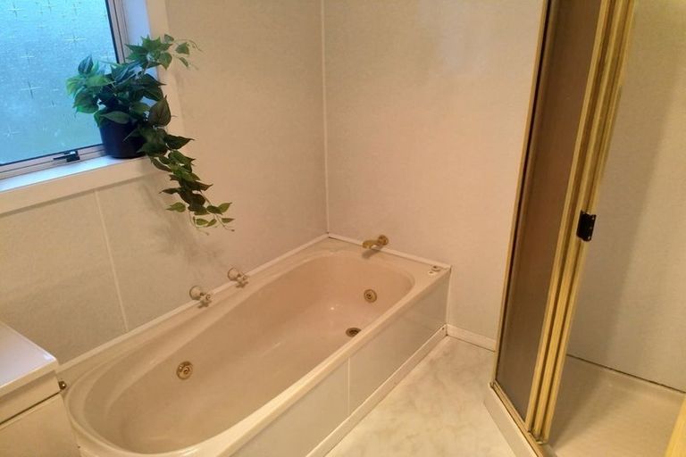 Photo of property in 20 Christie Street, Balclutha, 9230