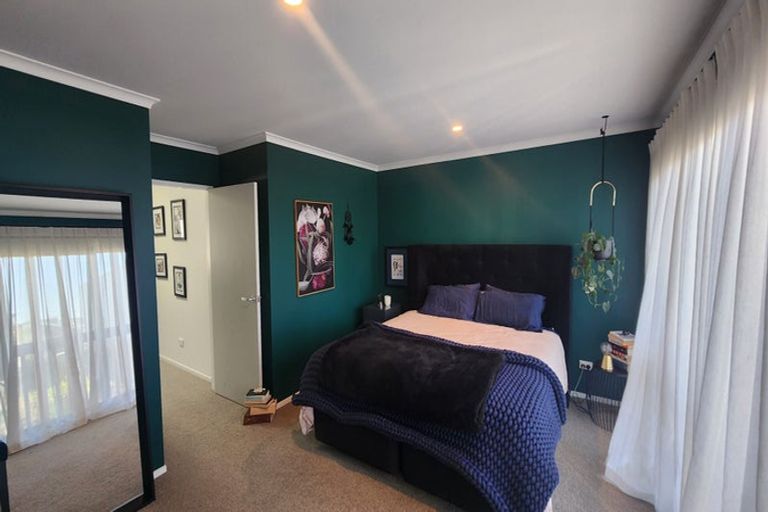 Photo of property in 5 Kanuka Road, Hobsonville, Auckland, 0616