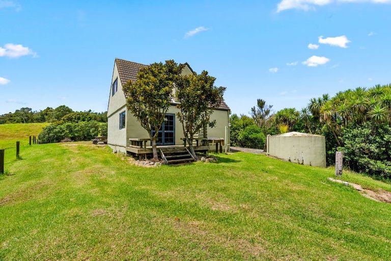 Photo of property in 65 M Greenwood Road, Leigh, 0972