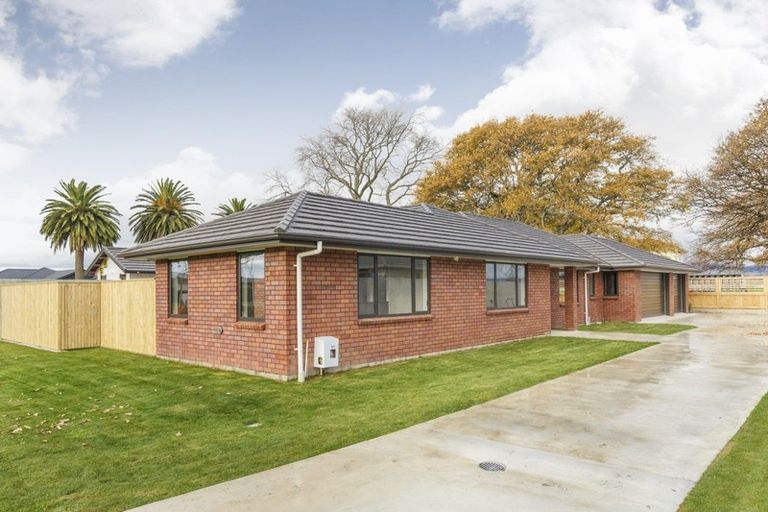 Photo of property in 13 Grand Oaks Drive, Awapuni, Palmerston North, 4412