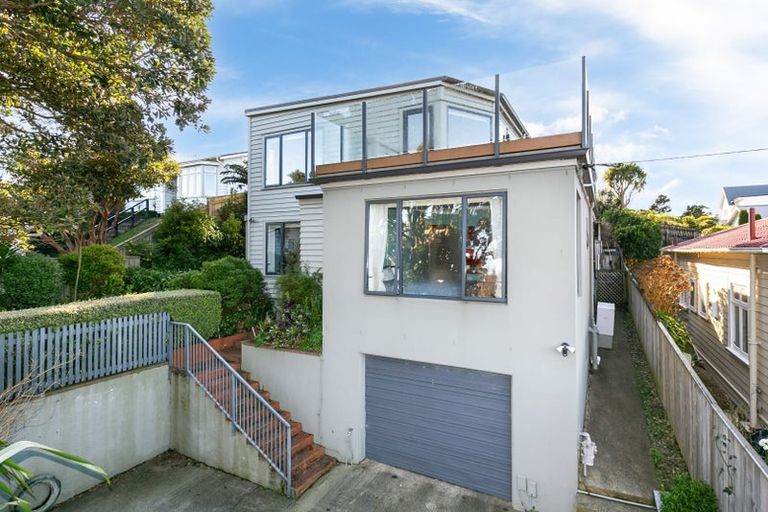 Photo of property in 99 Cashmere Avenue, Khandallah, Wellington, 6035