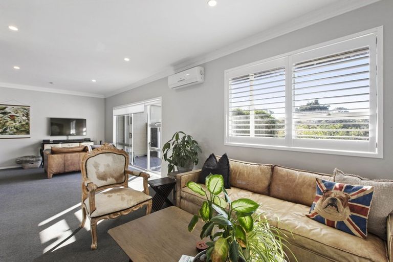 Photo of property in 1/87-89 Hinemoa Street, Birkenhead, Auckland, 0626