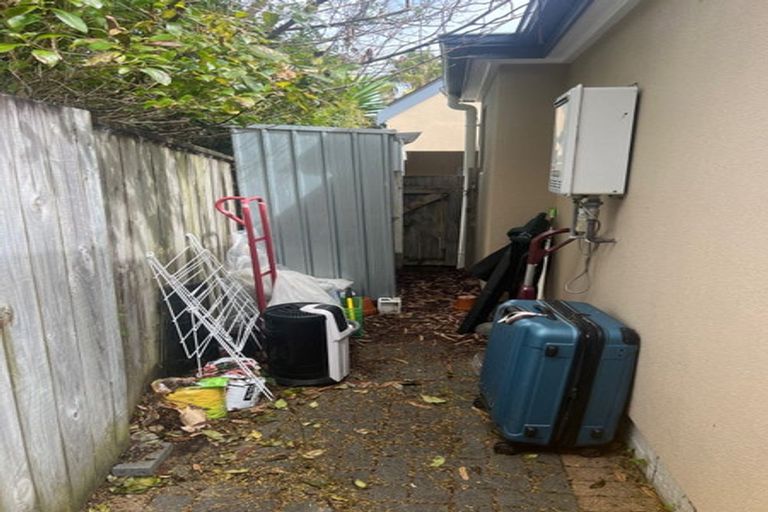 Photo of property in 19 East Coast Road, Milford, Auckland, 0620