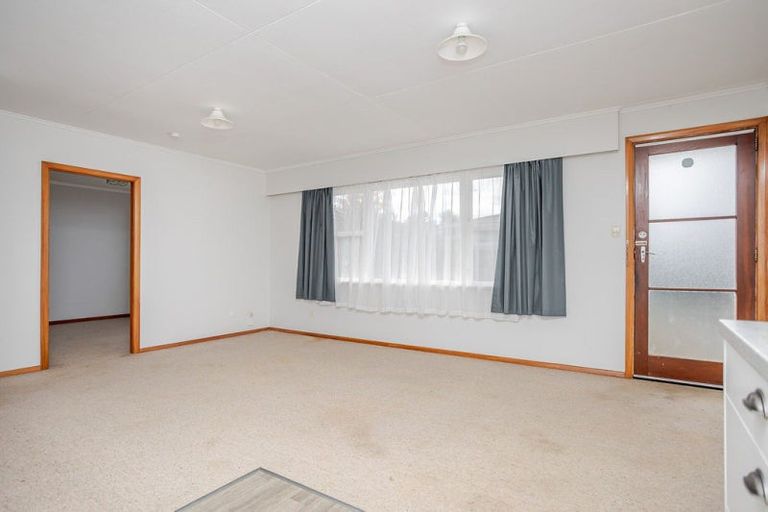 Photo of property in 9/25 Queen Street, Dannevirke, 4930