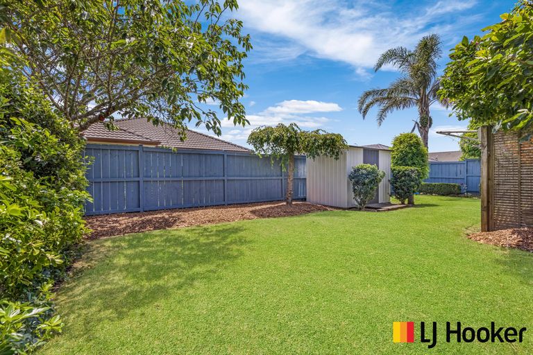 Photo of property in 52 Belfry Place, Wattle Downs, Auckland, 2103