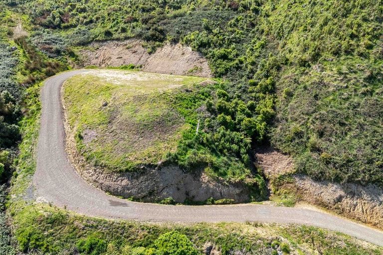 Photo of property in 213 Reikorangi Road, Waikanae, 5391