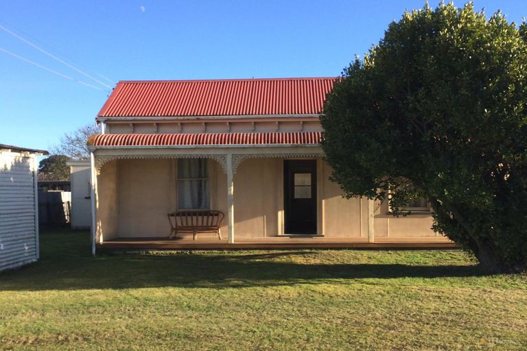 Photo of property in 70 Waimate Highway, Saint Andrews, 7988