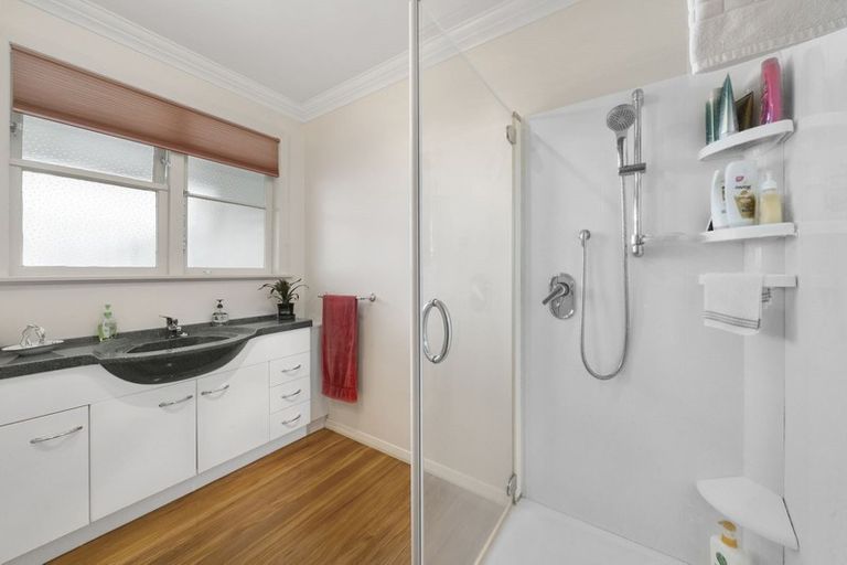 Photo of property in 12 Pempsey Street, Silverstream, Upper Hutt, 5019