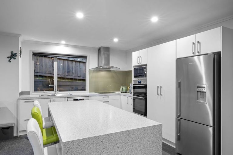 Photo of property in 3a Lorna Street, Lynmouth, New Plymouth, 4310