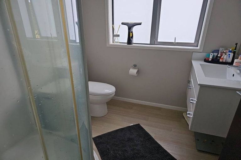 Photo of property in 5 Deptford Lane, Whitby, Porirua, 5024