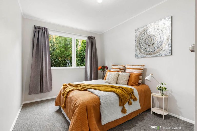 Photo of property in 37 Ironside Road, Johnsonville, Wellington, 6037